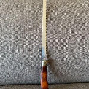 14" carving knife Bakelite handle stainless steel serrated blade VTG Glohill